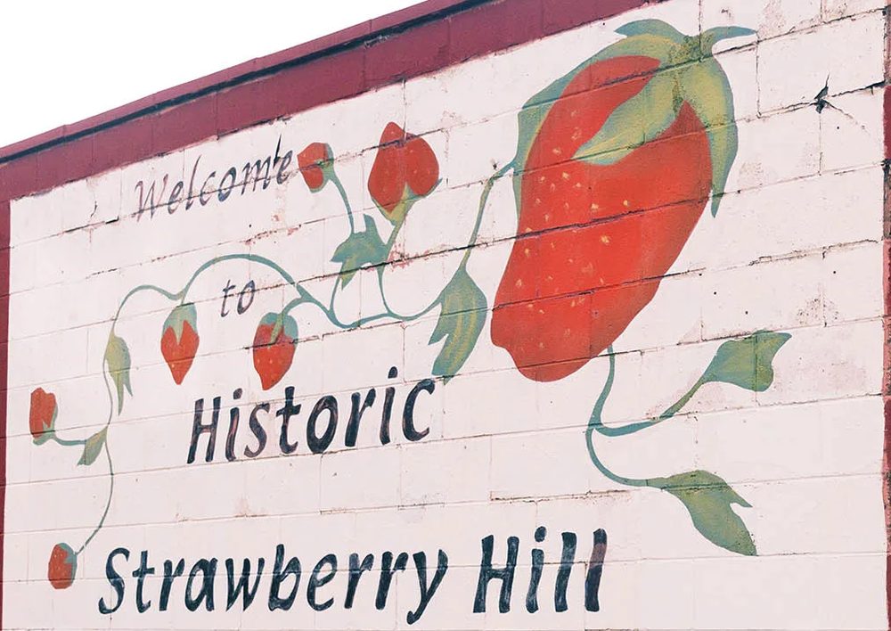 Welcome to Historic Strawberry Hill neighborhood mural